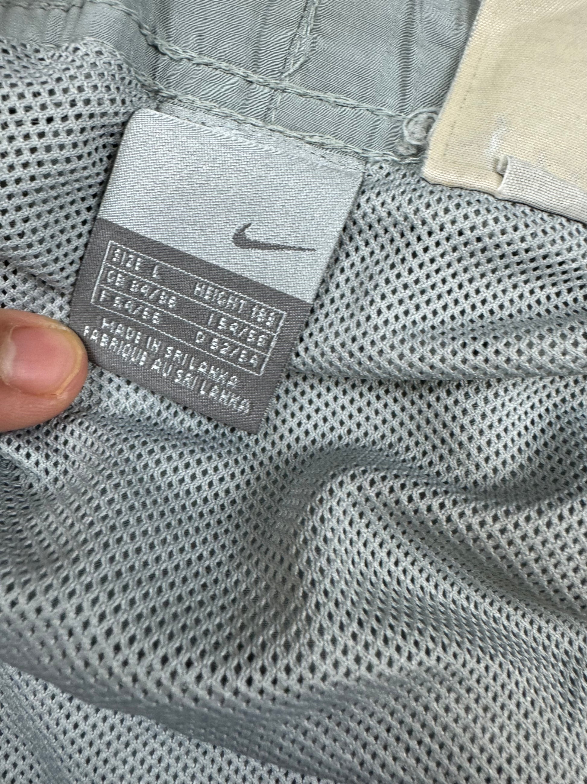 vintage Nike SHOX shorts {L}