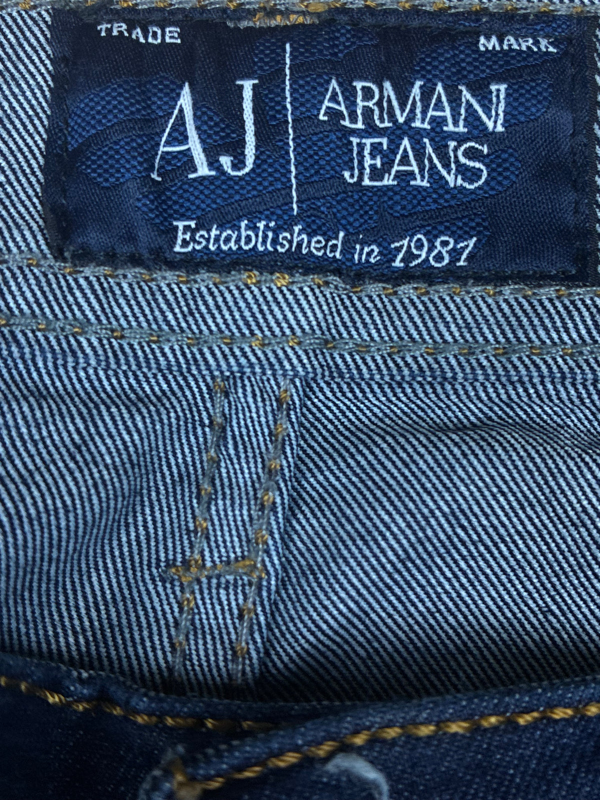 vintage Armani jeans {L}