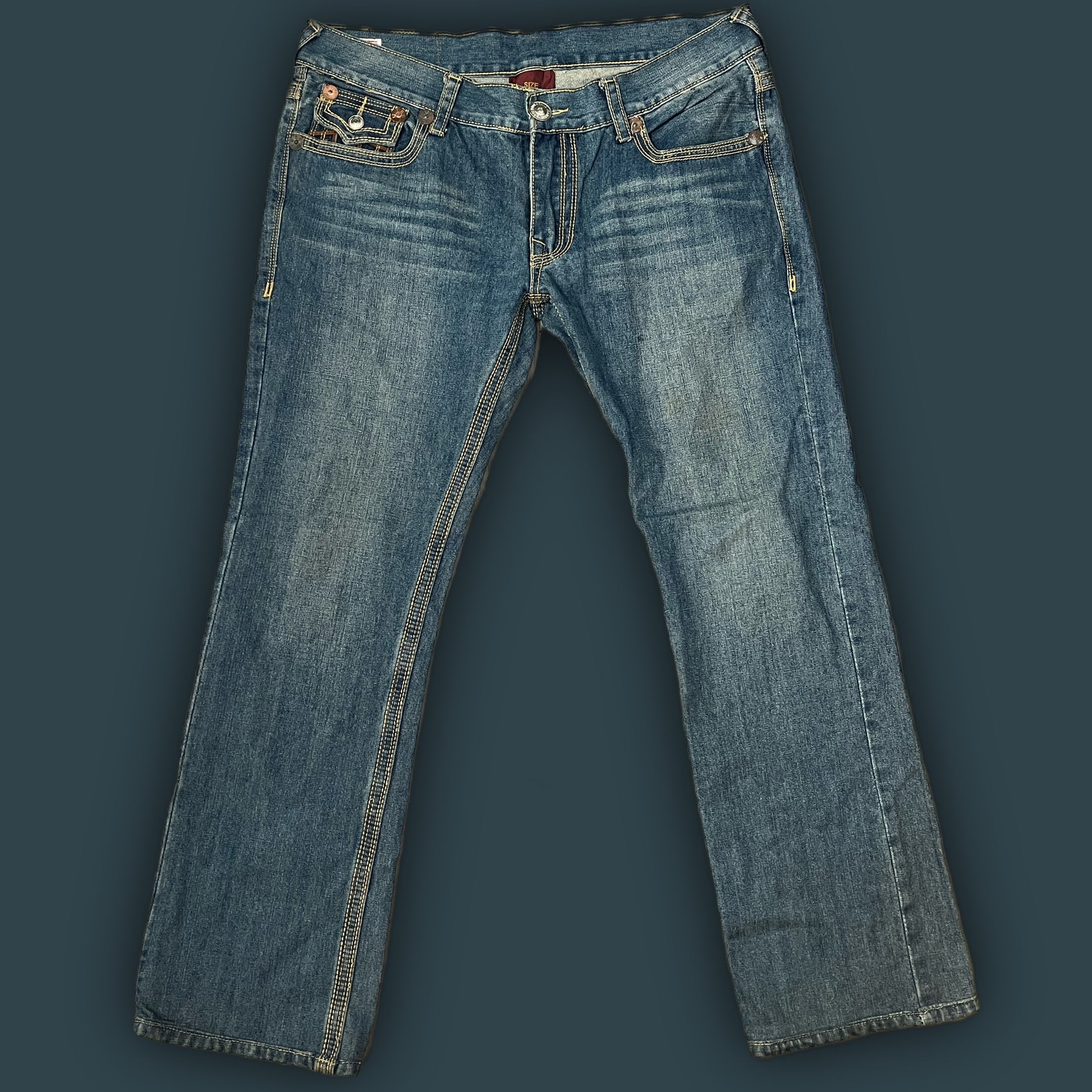 vintage True Religion jeans {M-L}