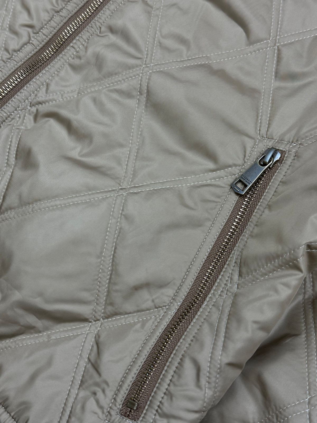 vintage Burberry Black Label jeans {M}