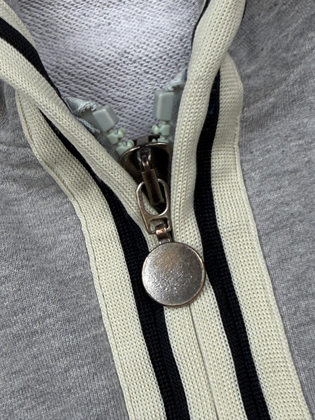 vintage Moncler sweatjacket {M}