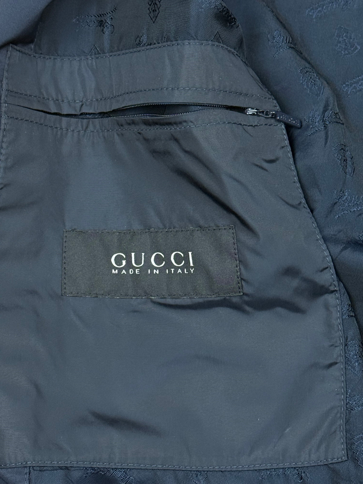vintage Gucci bomber {M}