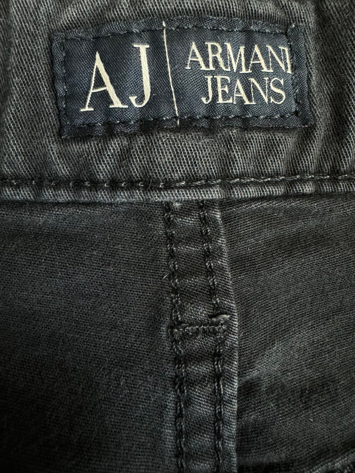 vintage Armani jeans {M}