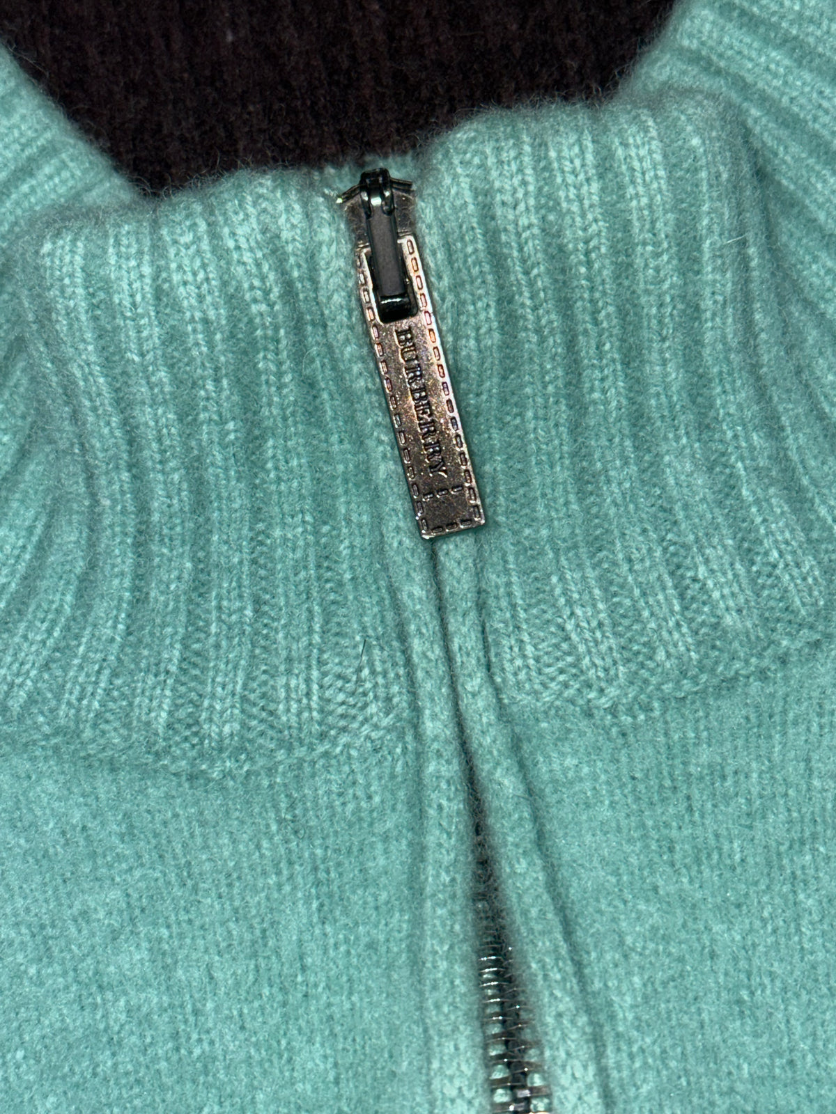 vintage Burberry quarterzip {S}