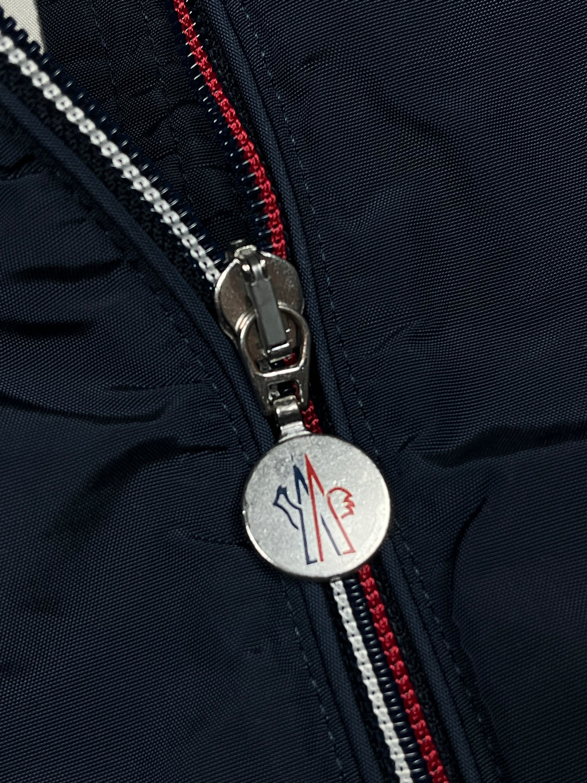 vintage Moncler windbreaker {XS}