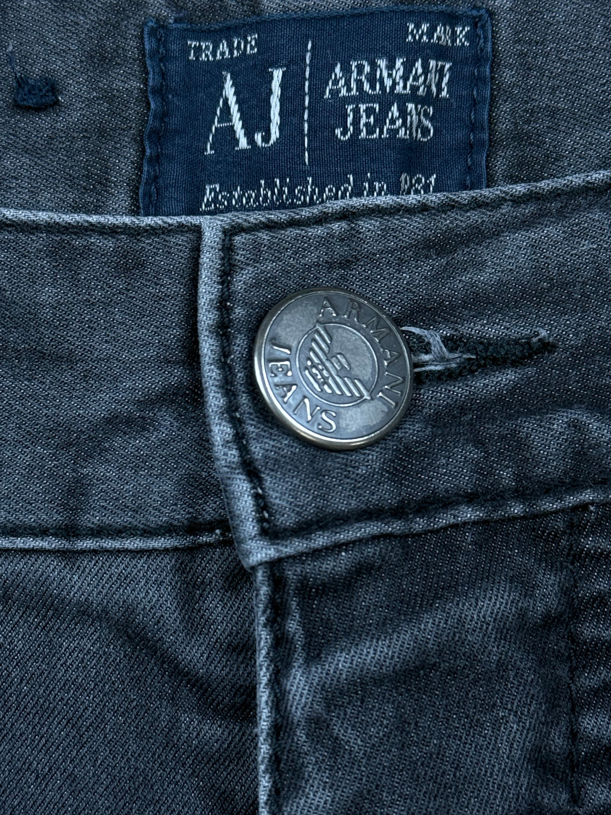 vintage Armani jeans {S}