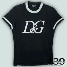 Carregar imagem no visualizador da galeria, vintage Dolce &amp; Gabbana t-shirt {S}
