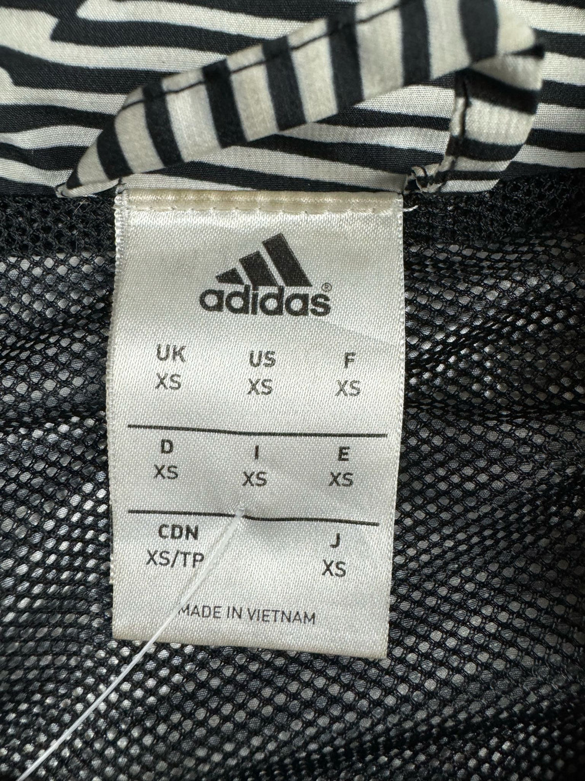 vintage Adidas Juventus Turin windbreaker {XS}