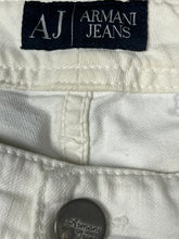 Carica l&#39;immagine nel visualizzatore di Gallery, vintage Armani jeans {S}
