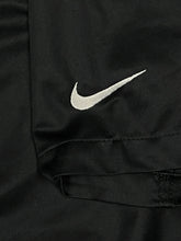 Lade das Bild in den Galerie-Viewer, vintage Nike jersey {M}
