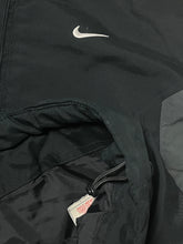 Cargar imagen en el visor de la galería, vintage Nike winterjacket {M}
