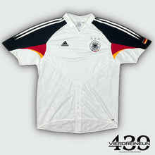 Cargar imagen en el visor de la galería, vintage Adidas Germany 2004 home jersey {XL}
