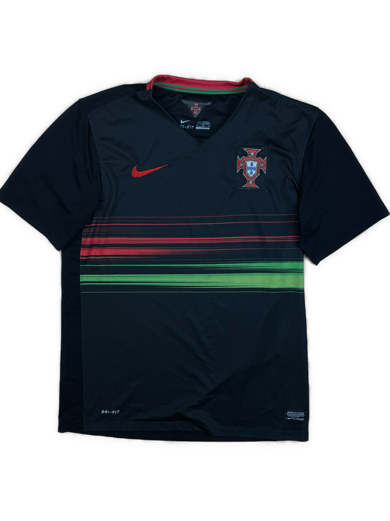 vintage Nike Portugal away jersey {M}