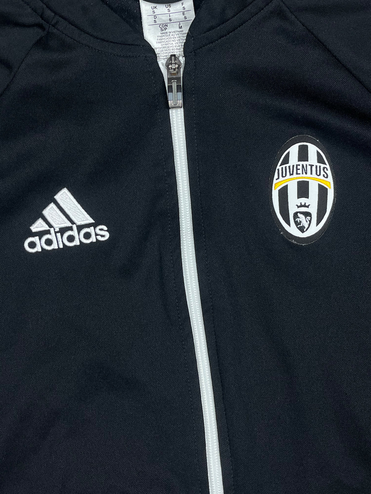 black Adidas Juventus Turin trackjacket {S}