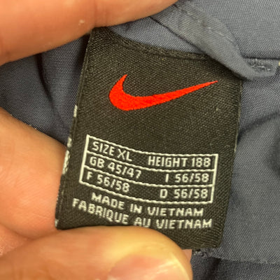 vintage Nike windbreaker {XL}