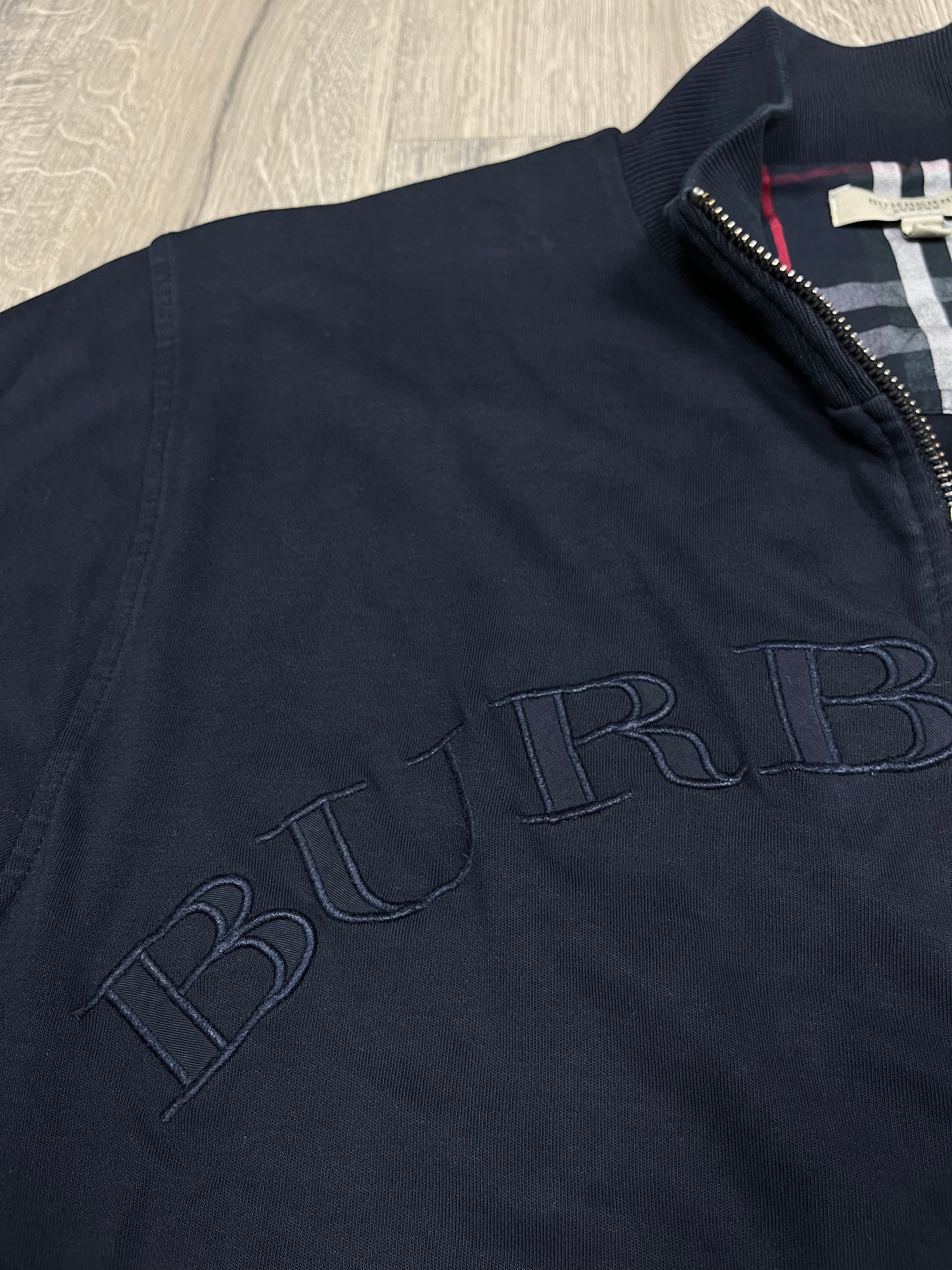 vintage Burberry sweatjacket {XL}