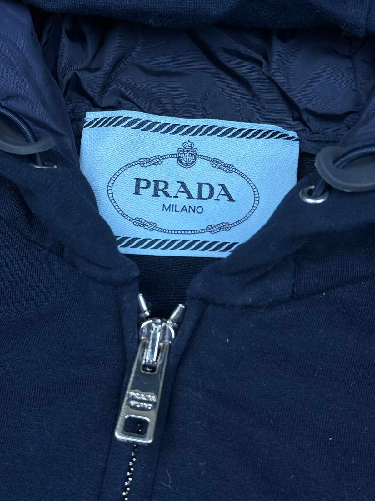 navyblue Prada sweatjacket {S}