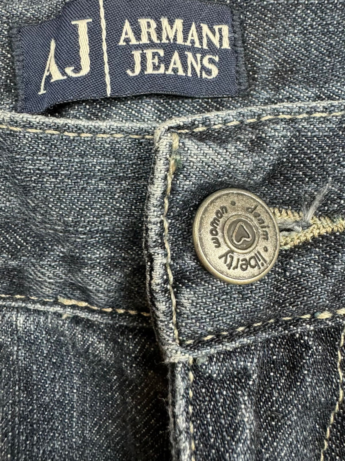 vintage Armani jeans {M}