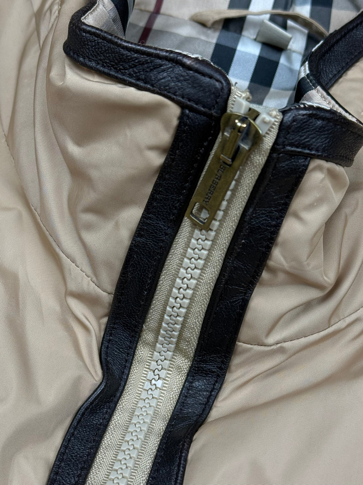 vintage Burberry vest {L}