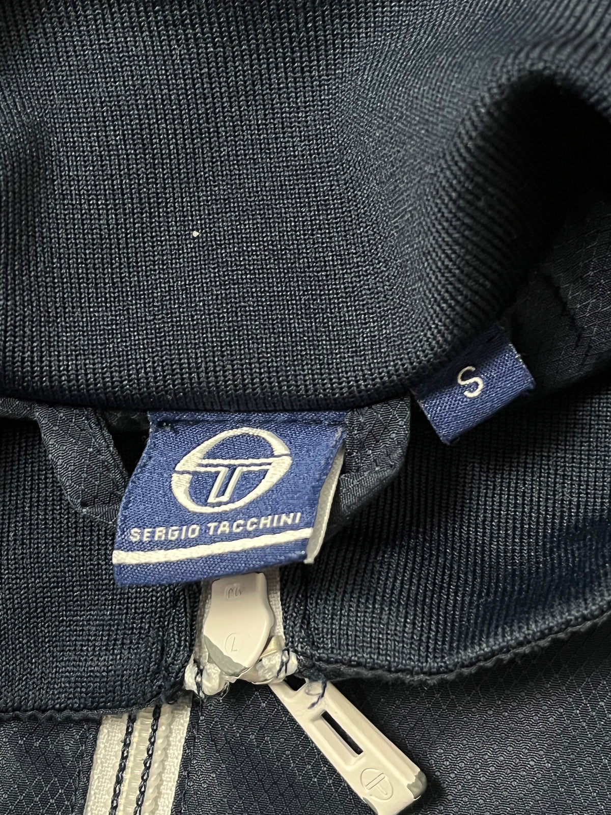vintage Sergio Tacchini windbreaker {S-M}