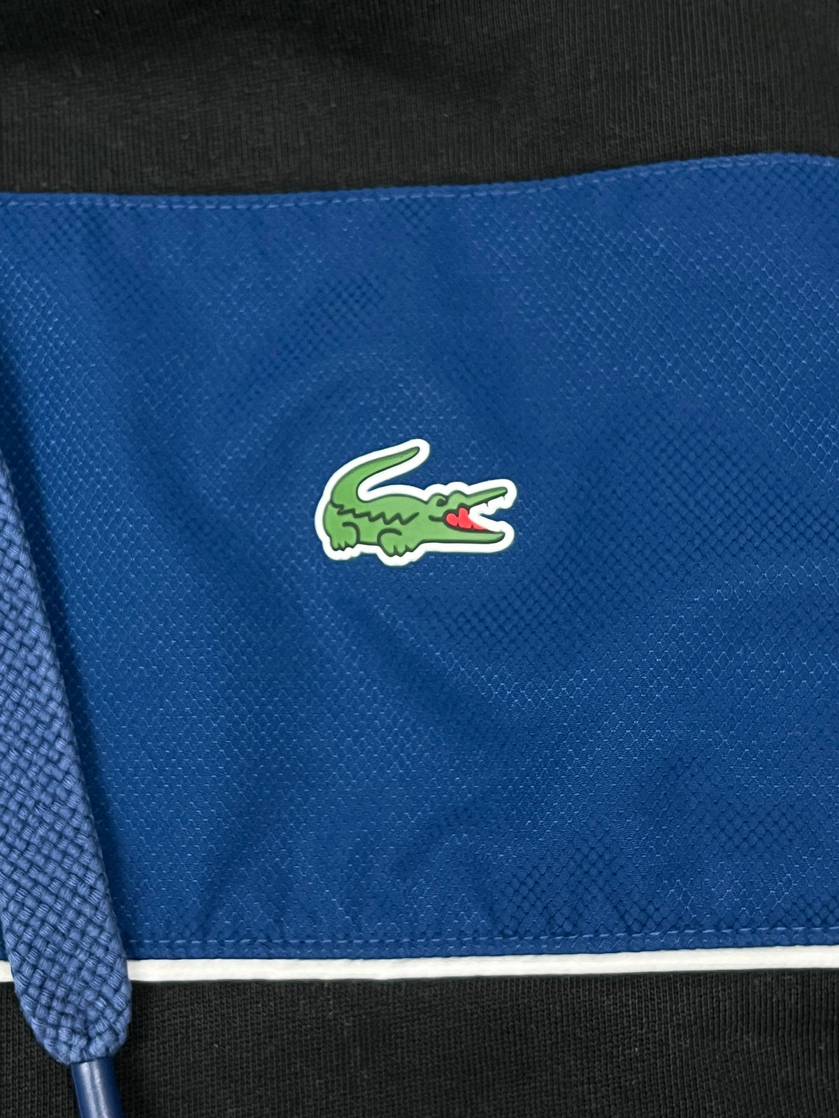 blue Lacoste sweatjacket {XXL}