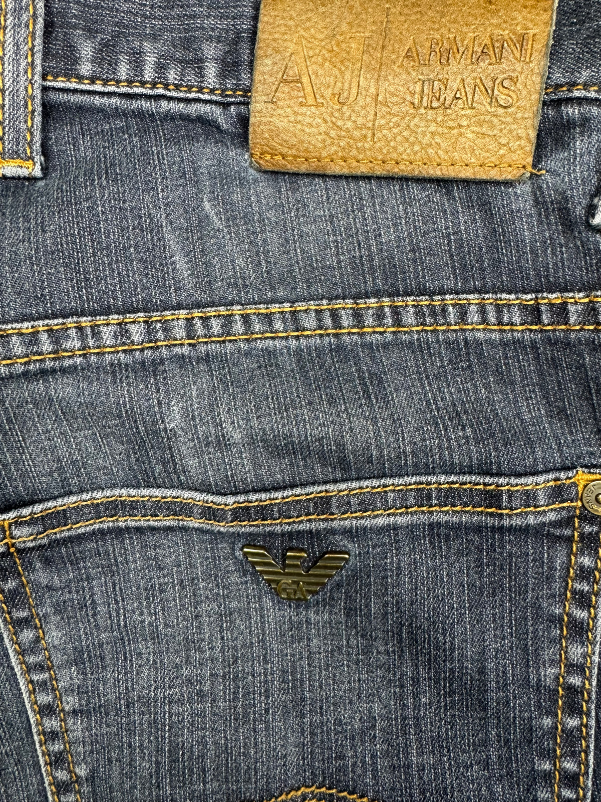 vintage Armani jeans {L}