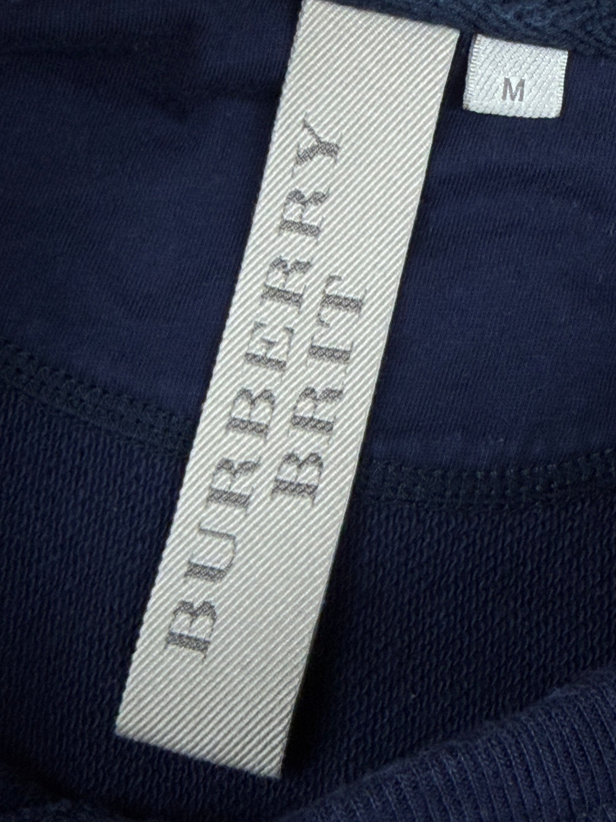 vintage Burberry sweater {M}