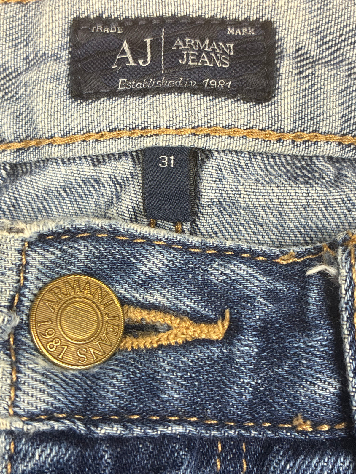 vintage Armani jeans {M}