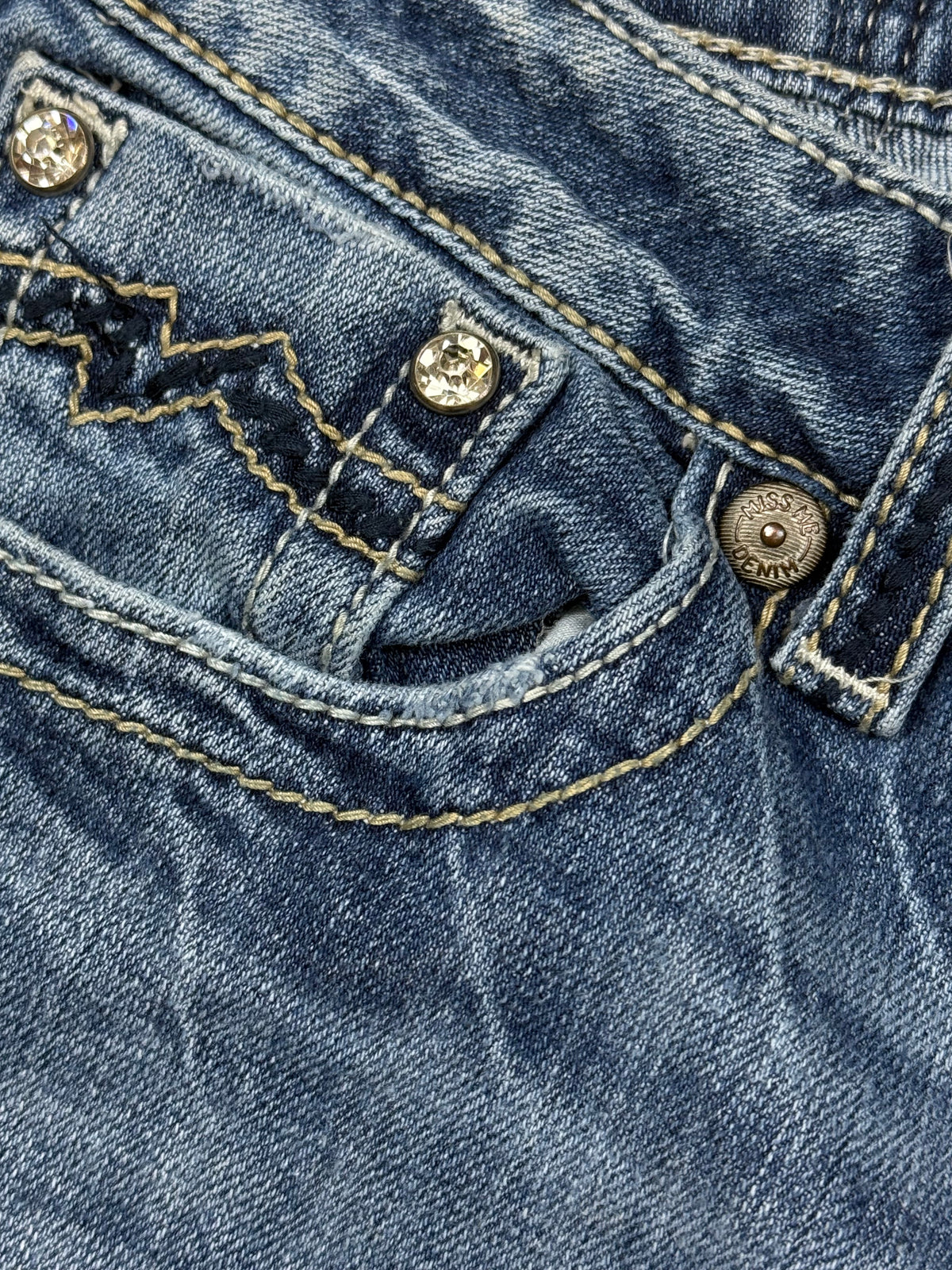 vintage Miss Me jeans {M}