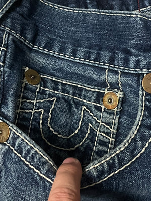 vintage True Religion jeans {L-XL}