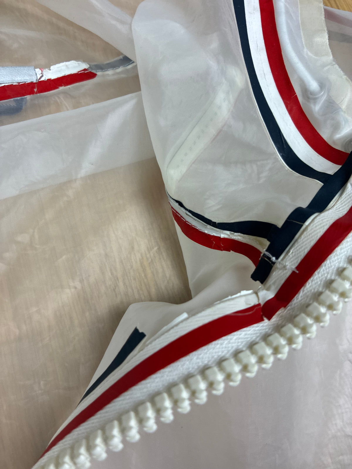 vintage Moncler windbreaker {M}