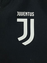 Lade das Bild in den Galerie-Viewer, vintage Adidas Juventus Turin tracksuit {S}
