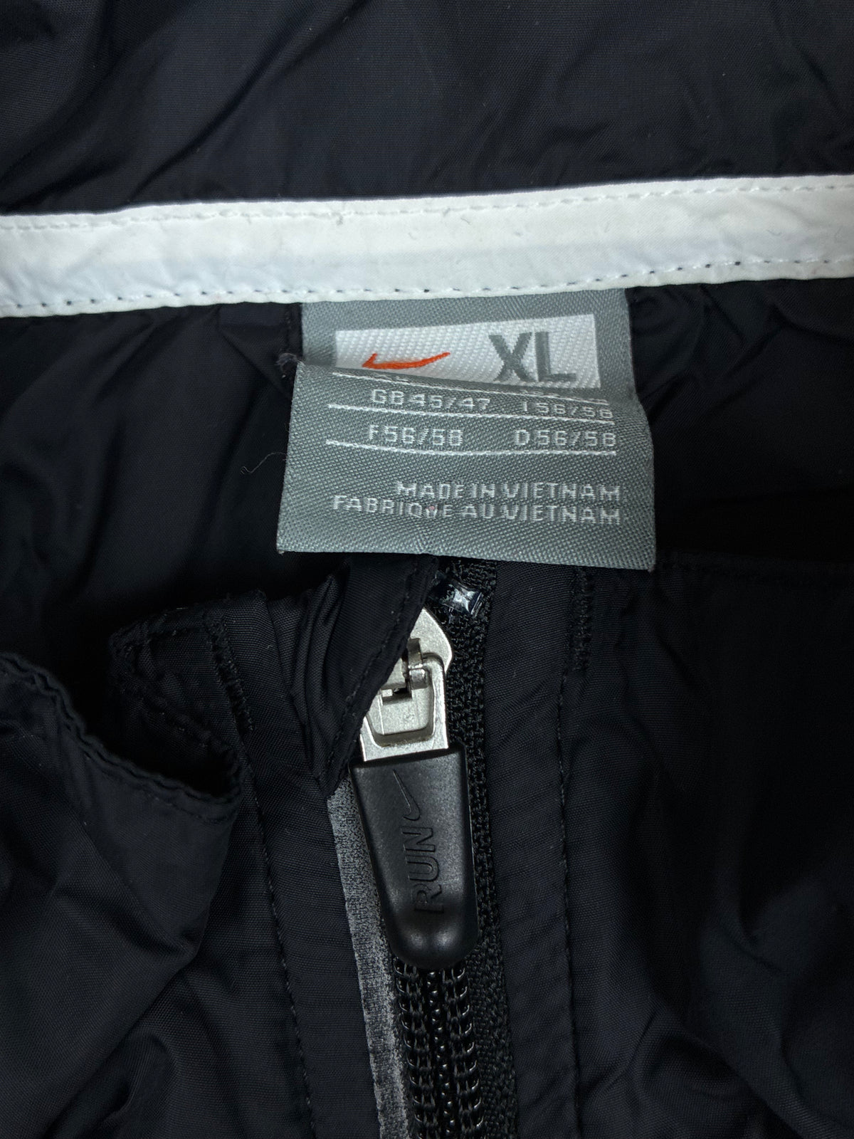 vintage Nike windbreaker {XL}