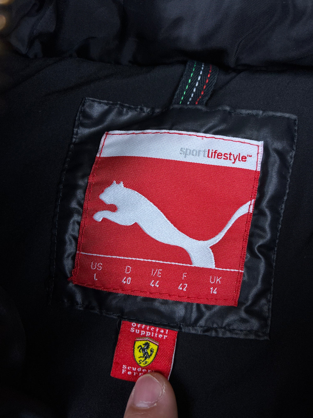 vintage Puma Ferrari winterjacket {S}