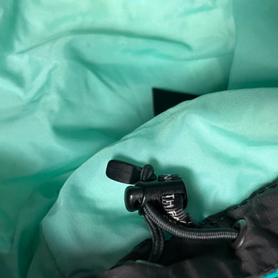 vintage North Face windbreaker {XS}