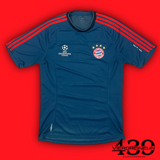 vintage Adidas Fc Bayern Munich UCL trainingjersey {S}