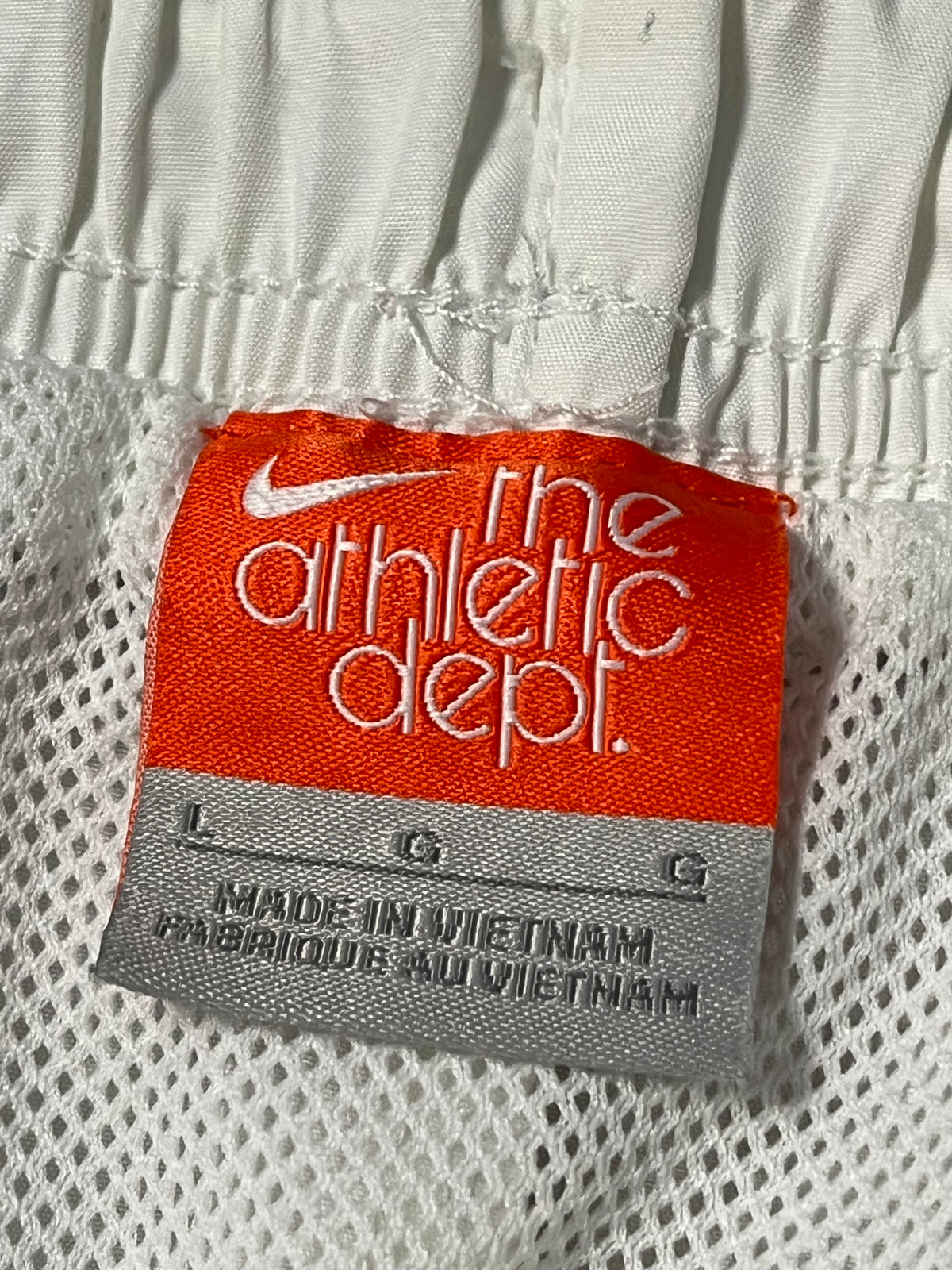 vintage Nike shorts {L}