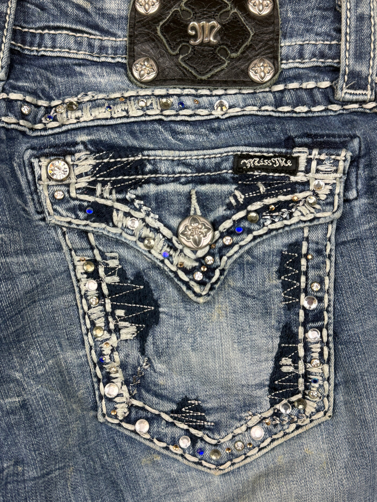 vintage Miss Me jeans {M}