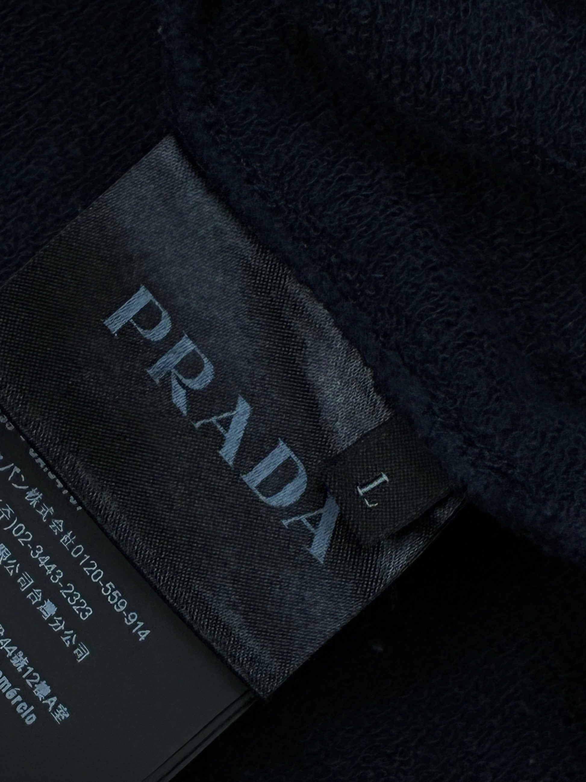 vintage Prada sweatjacket {M}