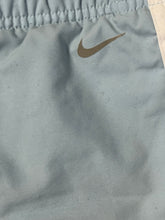 Cargar imagen en el visor de la galería, vintage babyblue Nike trackpants {S}
