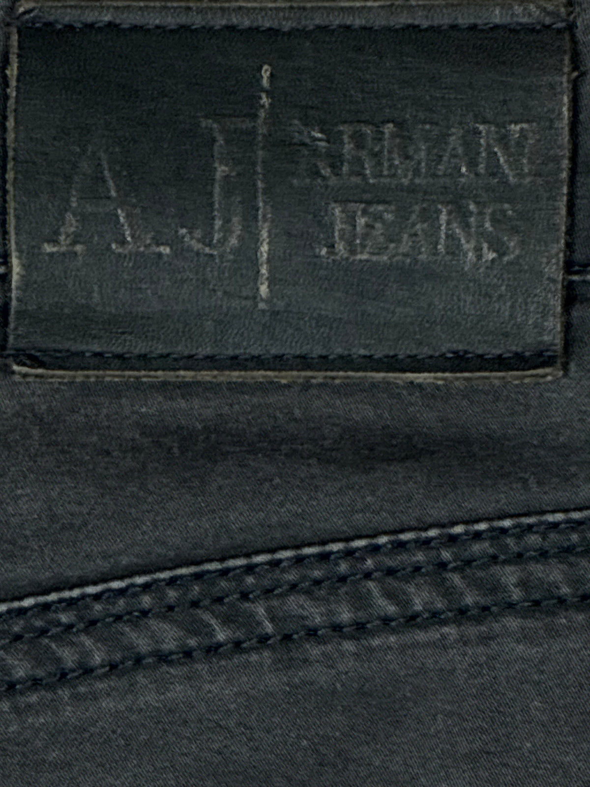 vintage Armani jeans {M}