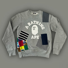 Load image into Gallery viewer, vintage BAPE a bathing ape sweater {M}
