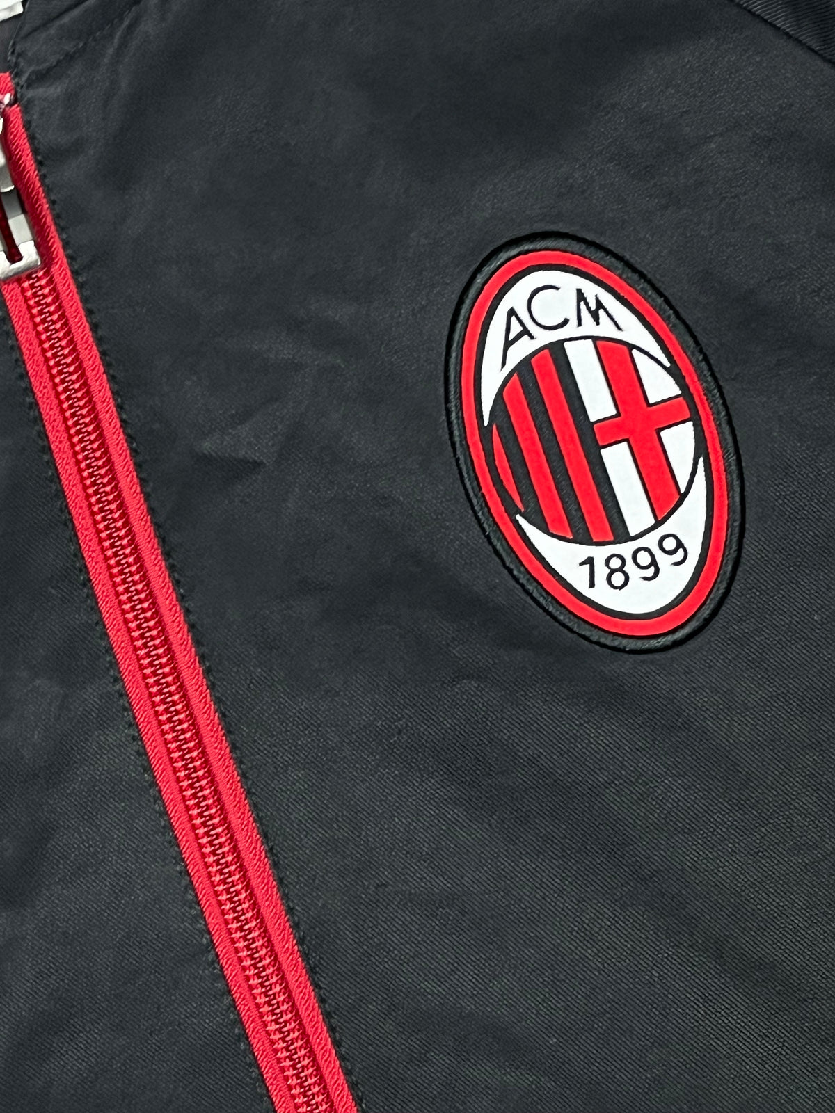 black Adidas Ac Milan trackjacket {S}