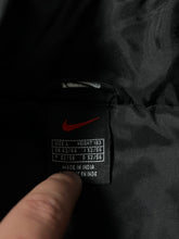 Lade das Bild in den Galerie-Viewer, vintage Nike winterjacket {L}

