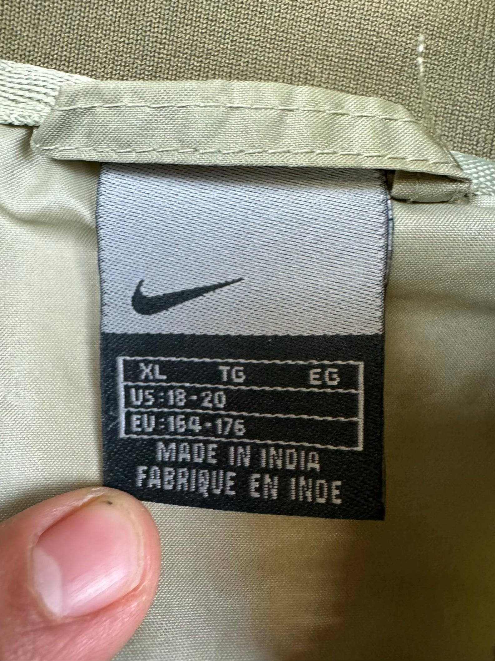 vintage Nike windbreaker {S}