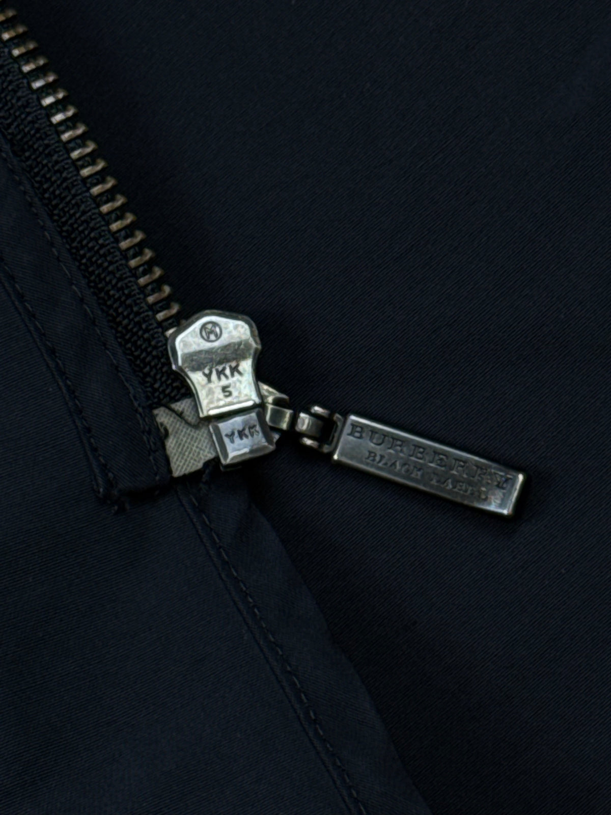 vintage Burberry Black Label windbreaker {M}