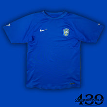 Carregar imagem no visualizador da galeria, vintage Nike Brasil trainingjersey {S}
