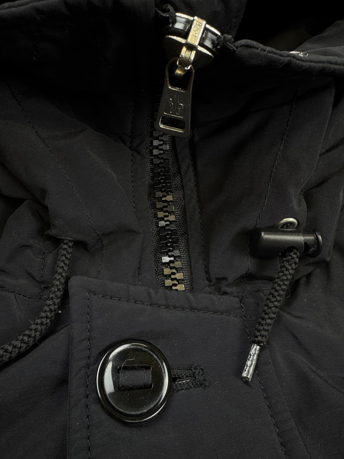 vintage Moncler bomber winterjacket {XL}