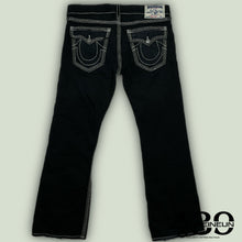 Lade das Bild in den Galerie-Viewer, vintage True Religion jeans {XL}
