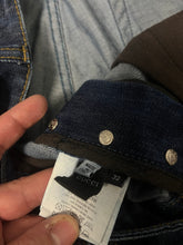 Cargar imagen en el visor de la galería, vintage Gucci jeans {L}
